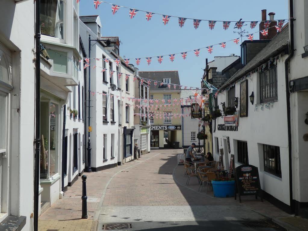 Ocean Backpackers Self-Catering Hostel Ilfracombe Luaran gambar