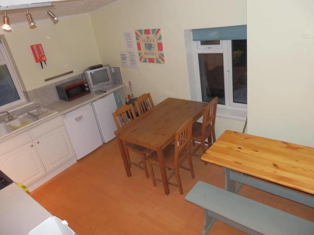 Ocean Backpackers Self-Catering Hostel Ilfracombe Luaran gambar